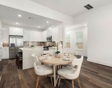 7504 Carver Road - Photo Thumbnail 5