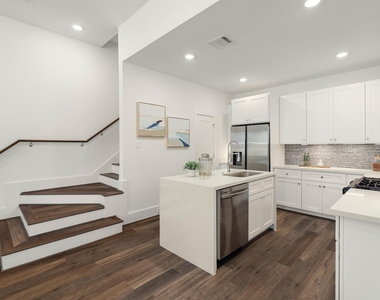 7504 Carver Road - Photo Thumbnail 9