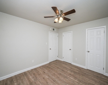 1518 East Avenue - Photo Thumbnail 14