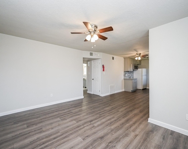 1518 East Avenue - Photo Thumbnail 28