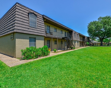 1518 East Avenue - Photo Thumbnail 37