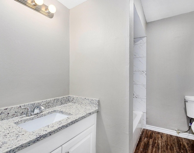 1303 S 2nd Street - Photo Thumbnail 7