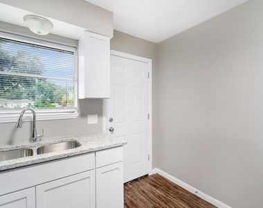 1303 S 2nd Street - Photo Thumbnail 6
