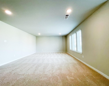 8623 Oceanmist Cove Drive - Photo Thumbnail 13