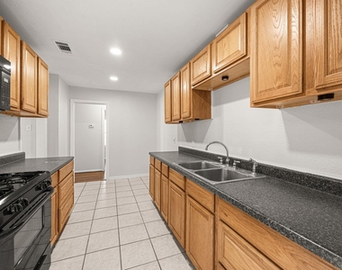 6619 Maybank Drive - Photo Thumbnail 9