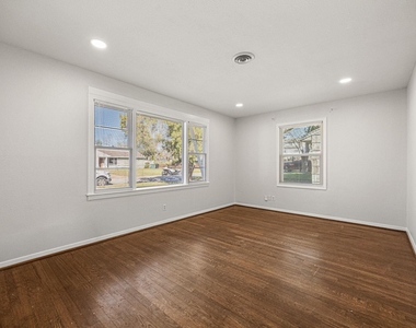 6619 Maybank Drive - Photo Thumbnail 4