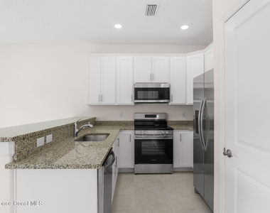 193 Dayton Boulevard - Photo Thumbnail 9