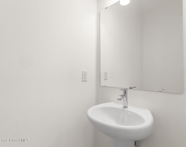 193 Dayton Boulevard - Photo Thumbnail 4