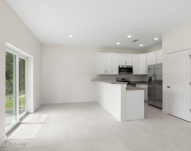 193 Dayton Boulevard - Photo Thumbnail 8
