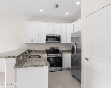 193 Dayton Boulevard - Photo Thumbnail 10