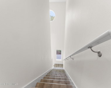 193 Dayton Boulevard - Photo Thumbnail 16