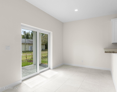 193 Dayton Boulevard - Photo Thumbnail 13