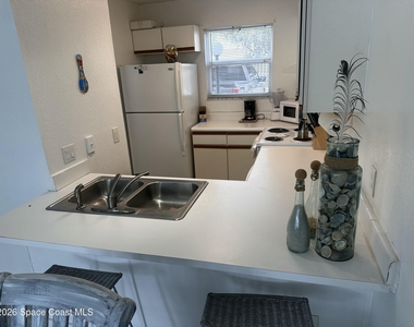 201 Ocean Park Lane - Photo Thumbnail 5