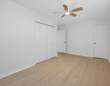 1221 Cedar Post Lane - Photo Thumbnail 17