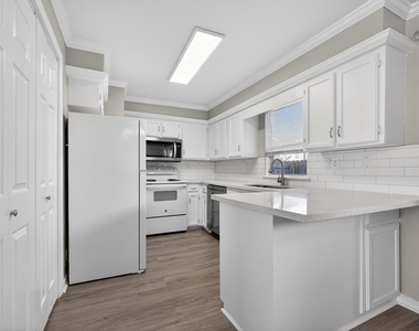 1221 Cedar Post Lane - Photo Thumbnail 8