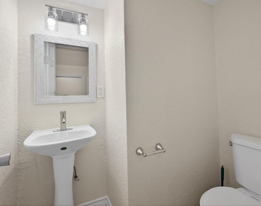1221 Cedar Post Lane - Photo Thumbnail 11
