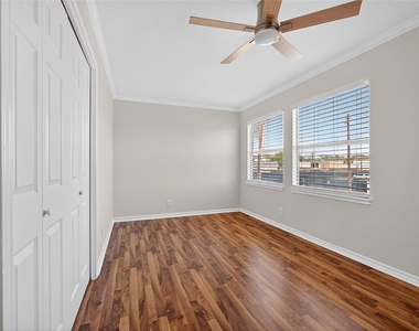1221 Cedar Post Lane - Photo Thumbnail 16