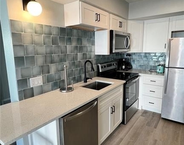 974 Tennessee Lane - Photo Thumbnail 3