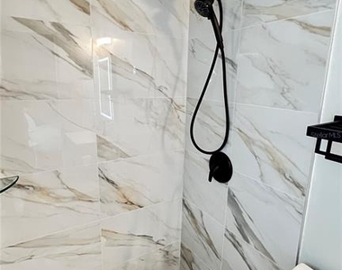974 Tennessee Lane - Photo Thumbnail 9