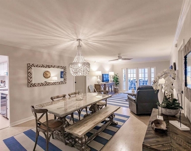 1055 W Peppertree Drive - Photo Thumbnail 4