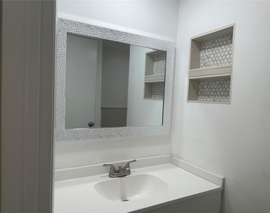 2971 Estancia Boulevard - Photo Thumbnail 12