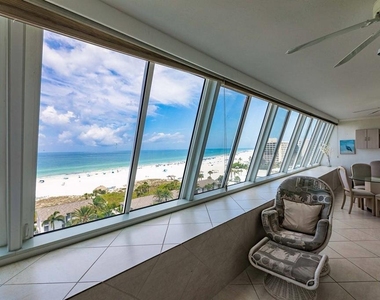 1055 W Peppertree Drive - Photo Thumbnail 19