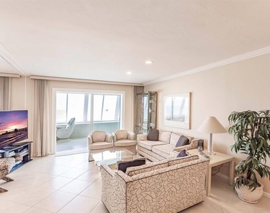 1055 W Peppertree Drive - Photo Thumbnail 1