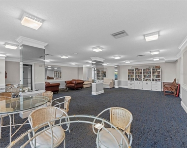 7100 Sunshine Skyway Lane S - Photo Thumbnail 21