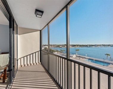 7100 Sunshine Skyway Lane S - Photo Thumbnail 10