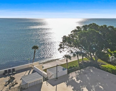 7100 Sunshine Skyway Lane S - Photo Thumbnail 33