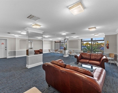 7100 Sunshine Skyway Lane S - Photo Thumbnail 22