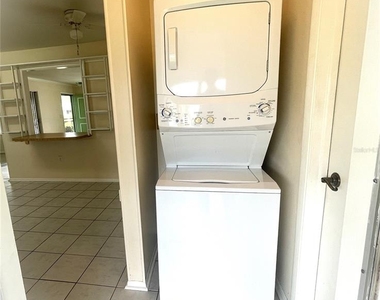 701 Cypress Place - Photo Thumbnail 11