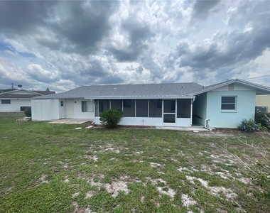 701 Cypress Place - Photo Thumbnail 22