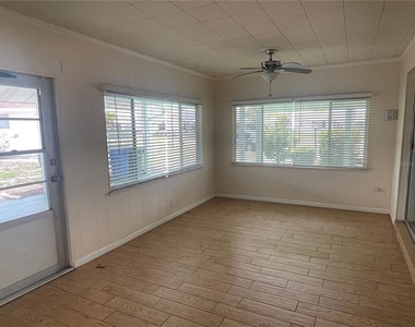 701 Cypress Place - Photo Thumbnail 13