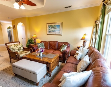 2724 Via Murano - Photo Thumbnail 16