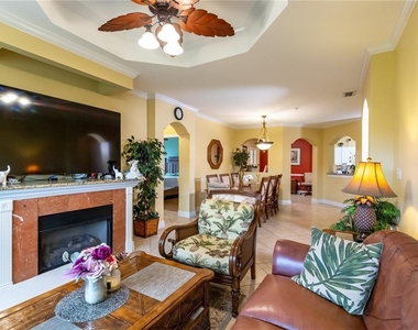 2724 Via Murano - Photo Thumbnail 17