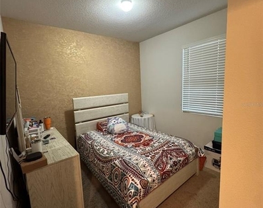 362 Casa Verano Ln - Photo Thumbnail 18