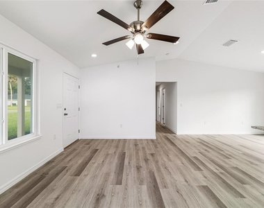 691 Ne 130th Court - Photo Thumbnail 10