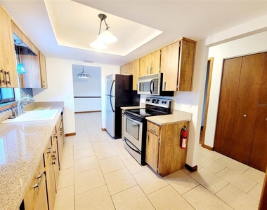 9760 Sw 101st Lane - Photo Thumbnail 3