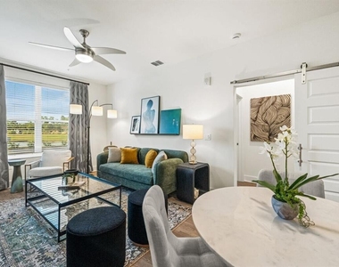 6000 Paradiso Grande Boulevard - Photo Thumbnail 22