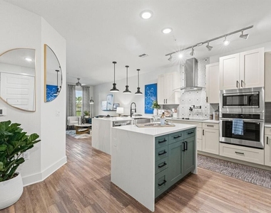 6000 Paradiso Grande Boulevard - Photo Thumbnail 16