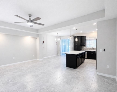 3749 Brighton Park Circle - Photo Thumbnail 5