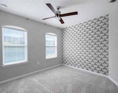 3749 Brighton Park Circle - Photo Thumbnail 14