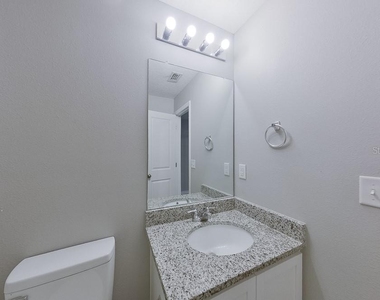2799 W Sheila Drive - Photo Thumbnail 12