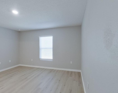 2799 W Sheila Drive - Photo Thumbnail 14