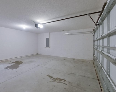 2799 W Sheila Drive - Photo Thumbnail 17