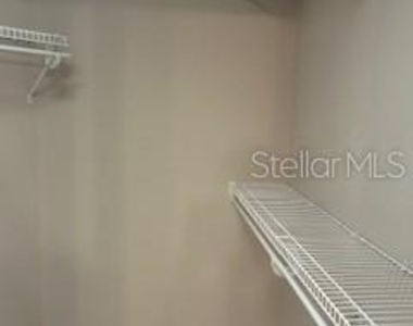 1033 Hampstead - Photo Thumbnail 10
