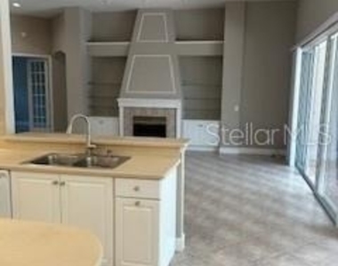 1033 Hampstead - Photo Thumbnail 19