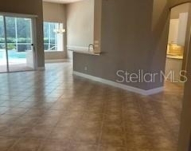 1033 Hampstead - Photo Thumbnail 27