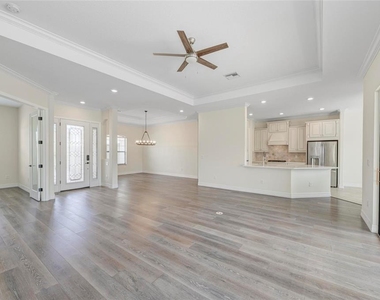 13819 Swiftwater Way - Photo Thumbnail 9